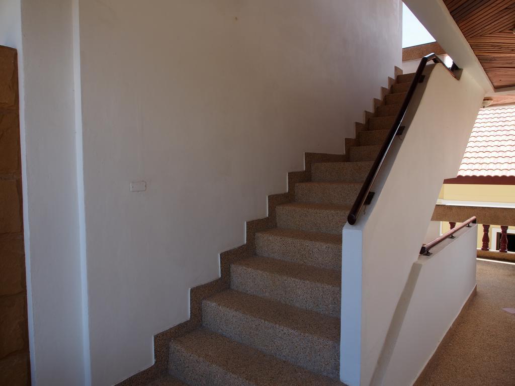 Waree'S Guesthouse Bãi biển Kata Ngoại thất bức ảnh