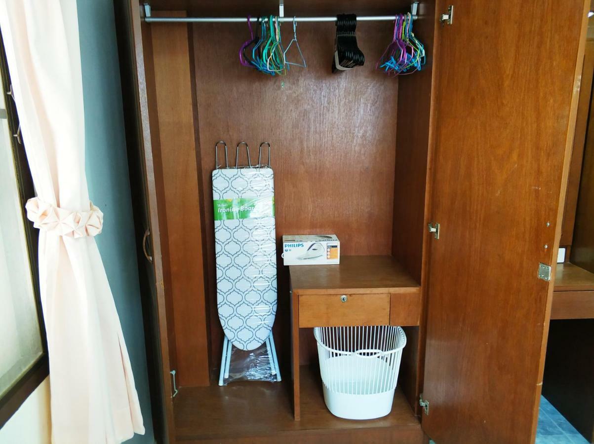 Waree'S Guesthouse Bãi biển Kata Ngoại thất bức ảnh
