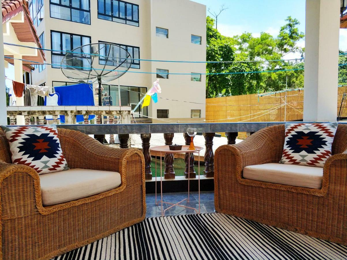 Waree'S Guesthouse Bãi biển Kata Ngoại thất bức ảnh